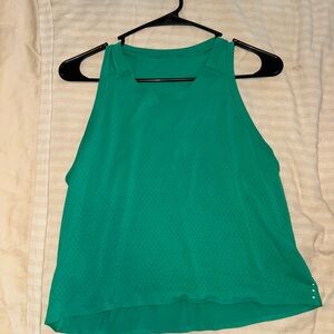 Lululemon cropped tank